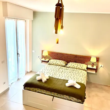 Junglehouse